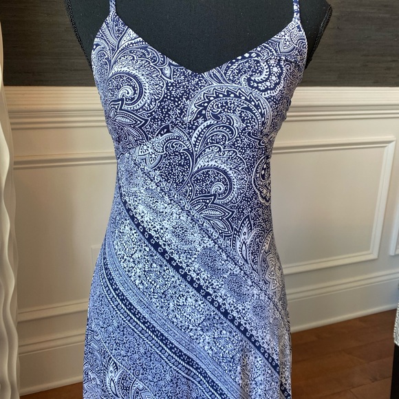 Michael Kors navy and white dress. - Picture 2 of 7